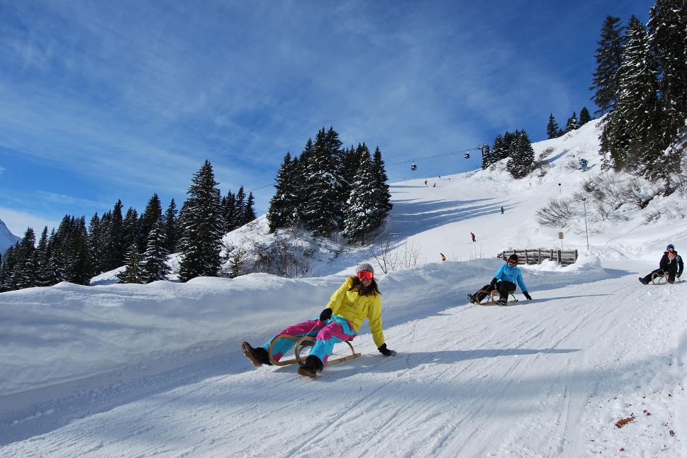 Rodeln im Winterurlaub in St Anton